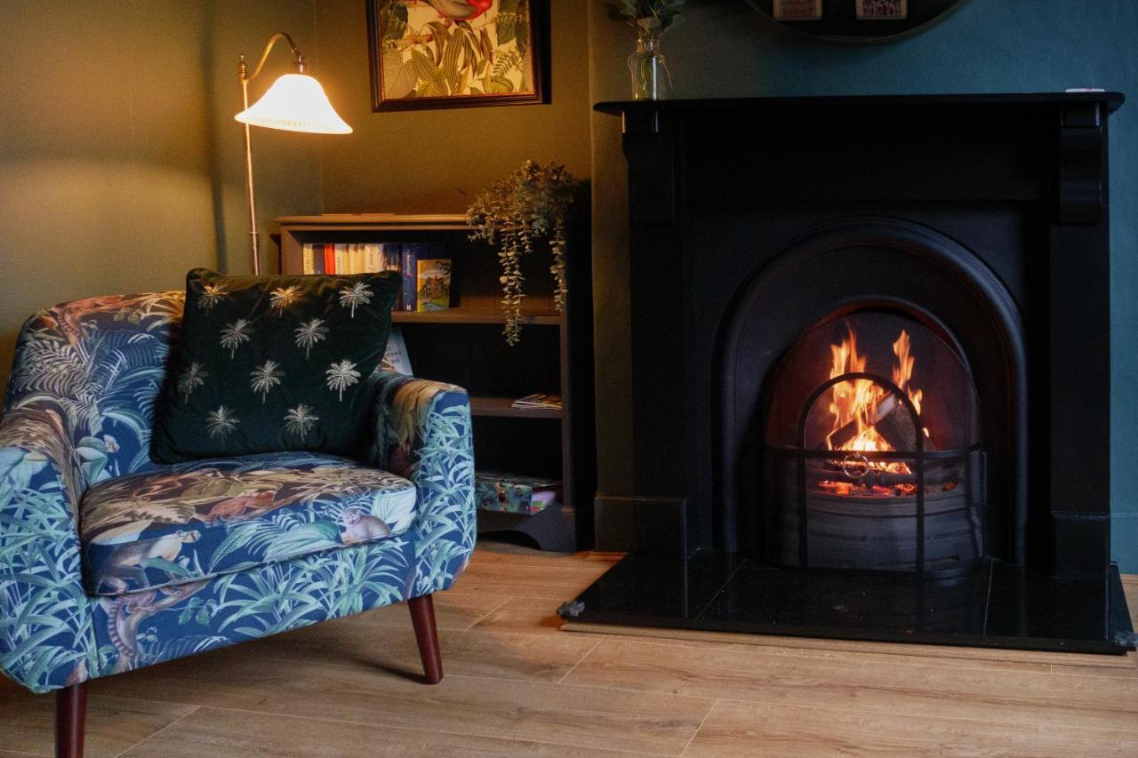 Stylish Romantic Country Escape Near Chester Christleton Dış mekan fotoğraf