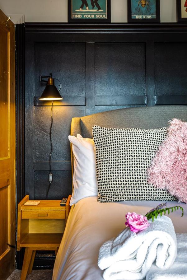 Stylish Romantic Country Escape Near Chester Christleton Dış mekan fotoğraf